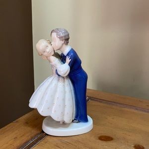 B&G First Kiss Figurine